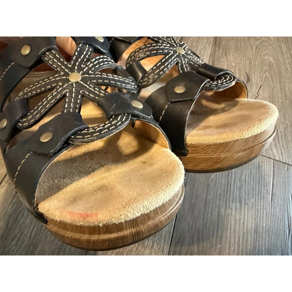 Dansko Serena Black Leather Wedge Slide Sandals Womens 37 US 6.5 Wood Grain Heel